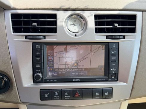 Used 2009 Chrysler Sebring Limited FWD image 11
