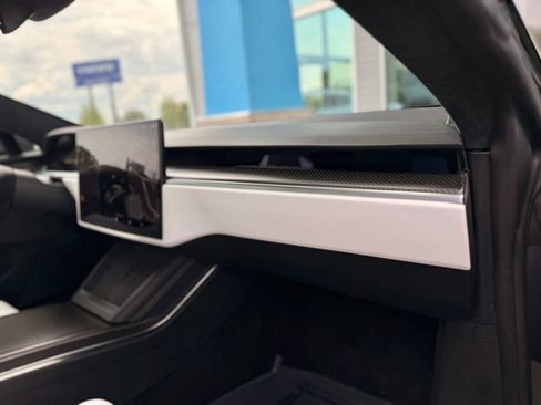 Used 2022 Tesla Model S Plaid AWD/4WD image 33