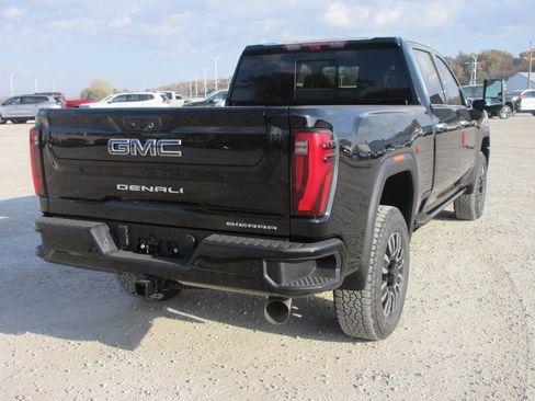 New 2026 GMC Sierra 2500 Denali Ultimate image 5