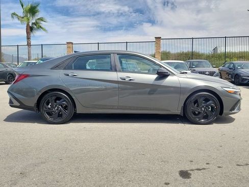 New 2026 Hyundai Elantra SEL Sport FWD image 31