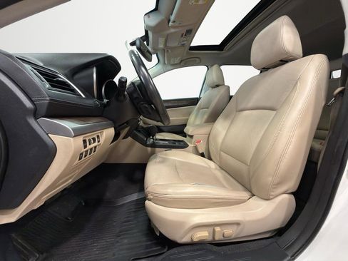 Used 2018 Subaru Outback 2.5i Limited AWD/4WD image 10