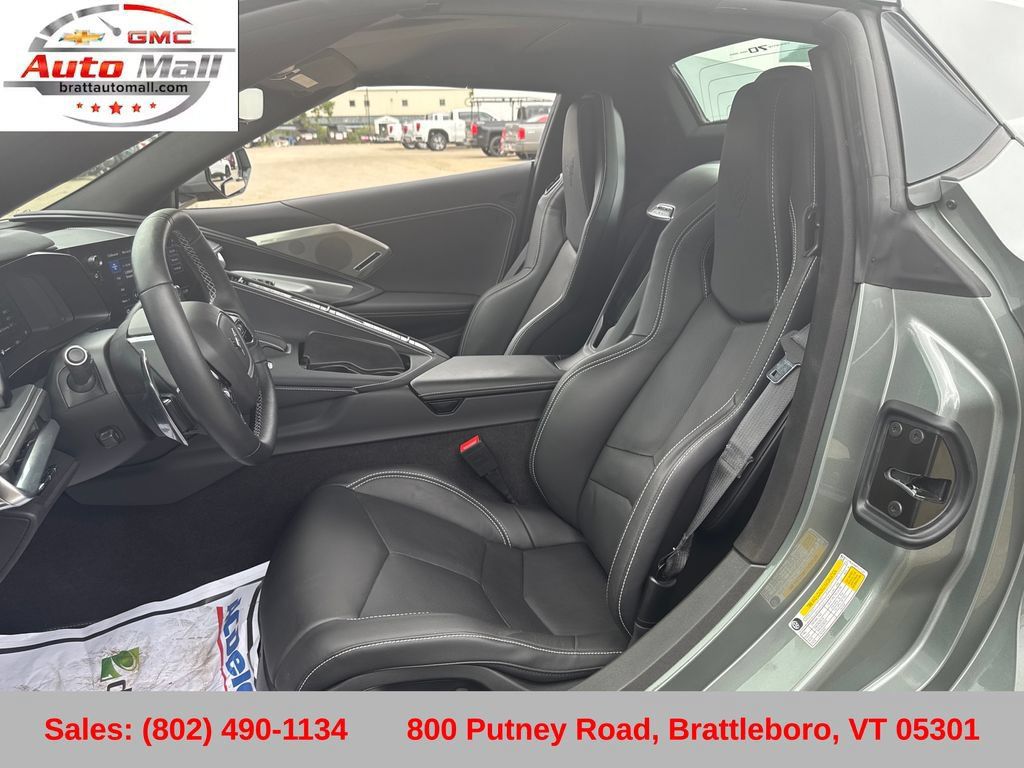 Used 2023 Chevrolet Corvette Stingray Preferred Conv w/ Z51 Performance Package RWD image 11