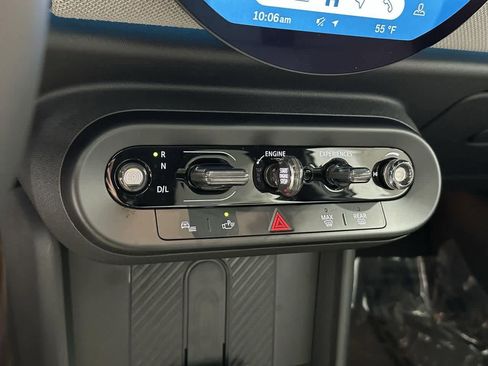 Certified 2025 MINI Cooper 2-Door Hardtop image 19