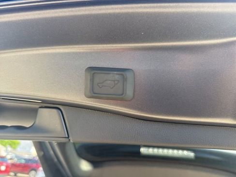 Certified 2025 Toyota RAV4 XLE w/ Convenience Package image 9