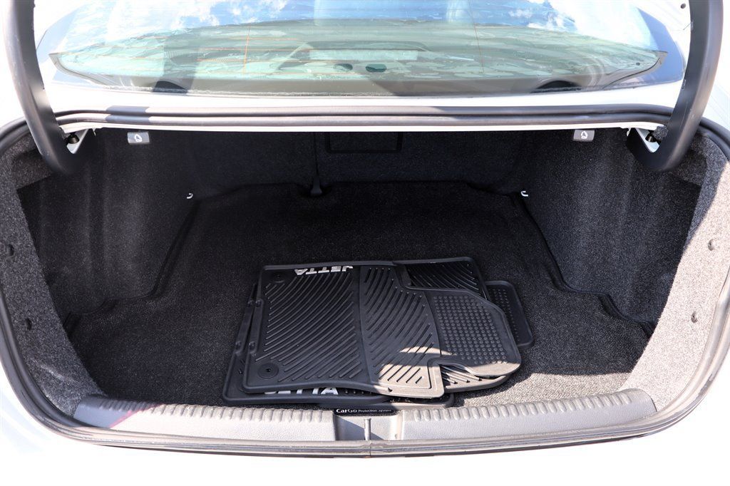 Used 2014 Volkswagen Jetta TDI FWD image 36