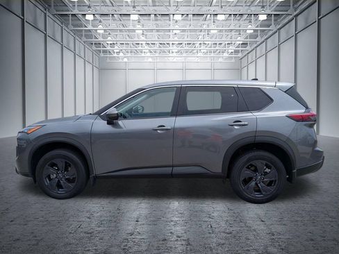 Used 2026 Nissan Rogue SV FWD image 13