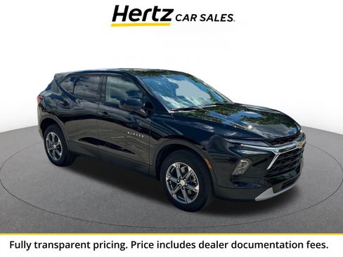 Used 2025 Chevrolet Blazer LT FWD image 1