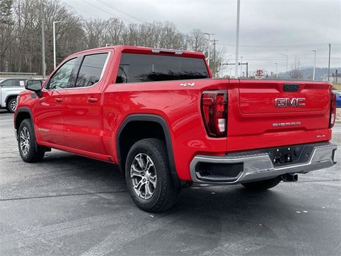 Used 2021 GMC Sierra 1500 SLE image 3