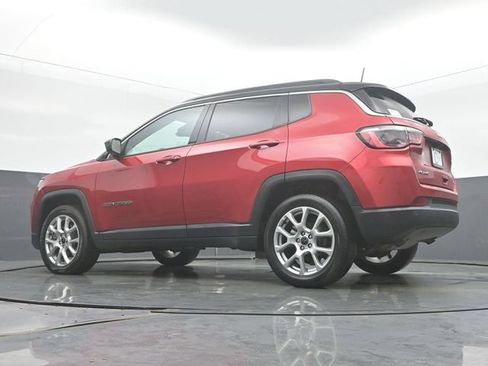 Used 2025 Jeep Compass Limited AWD/4WD image 48