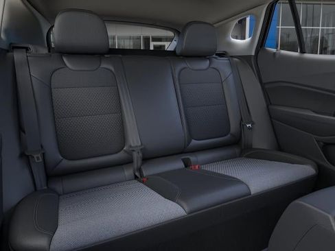 New 2026 Chevrolet Trax LT w/ Driver Confidence Package FWD image 17
