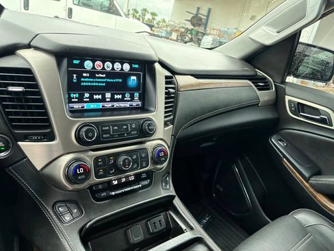 Used 2020 GMC Yukon XL Denali w/ Denali Premium Package RWD image 11