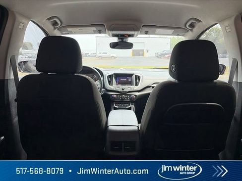 Certified 2024 GMC Terrain SLE w/ Driver Convenience Package FWD image 17