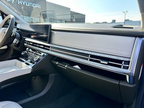 New 2025 Hyundai Santa Fe Calligraphy AWD/4WD image 30