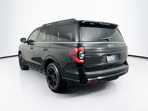 Used 2022 Ford Expedition Limited AWD/4WD image 5