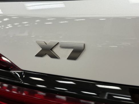 Used 2021 BMW X7 M50i w/ Dynamic Handling Package image 15