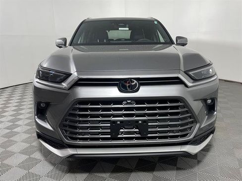 New 2026 Toyota Grand Highlander AWD Hybrid image 2