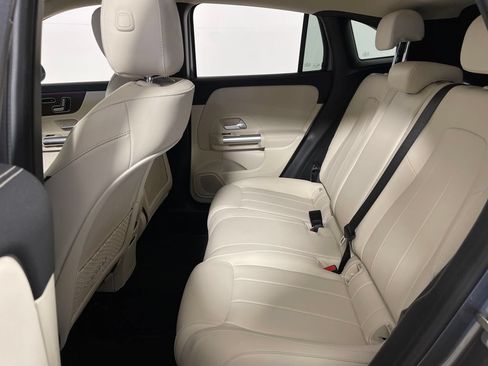 Used 2023 Mercedes-Benz GLA 250 image 13