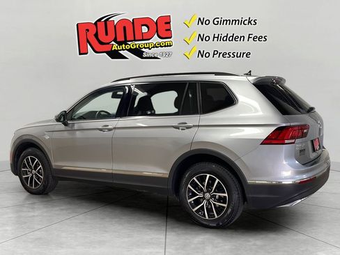 Used 2021 Volkswagen Tiguan SE image 3