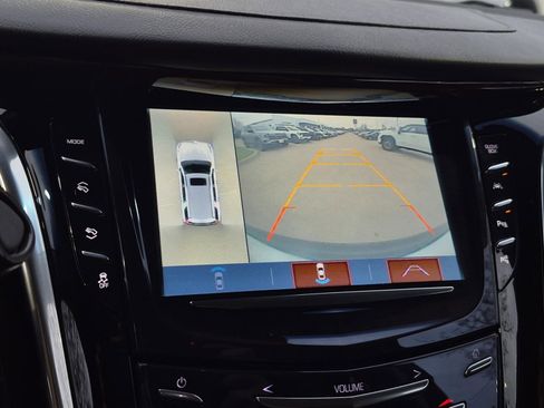Certified 2020 Cadillac Escalade Premium Luxury AWD/4WD image 33