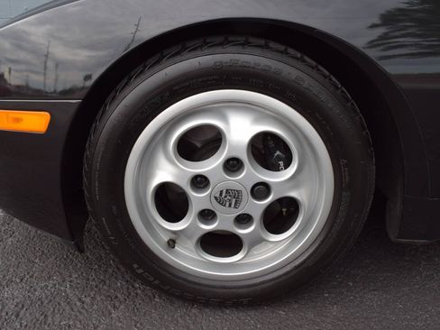 Used 1988 Porsche 944 Turbo RWD image 11