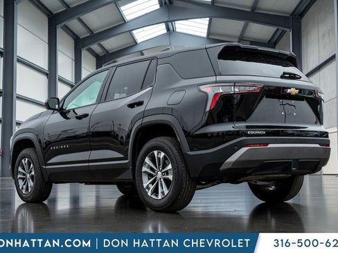 Used 2025 Chevrolet Equinox LT image 29