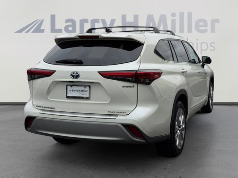 Used 2020 Toyota Highlander Platinum image 5