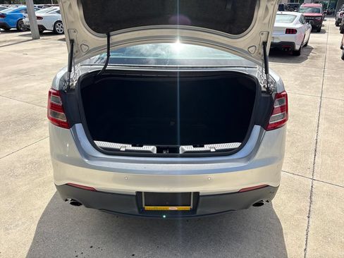Used 2015 Ford Taurus Limited FWD image 29