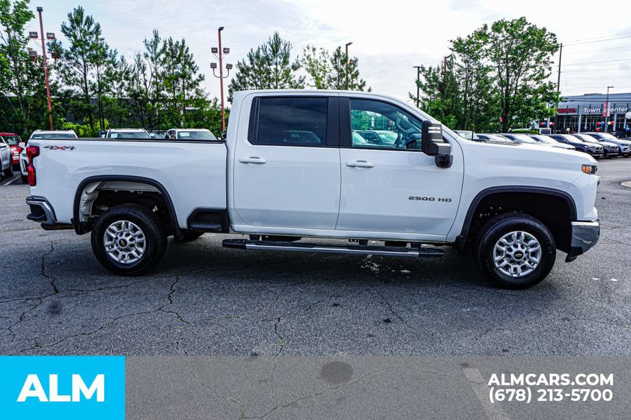 Used 2025 Chevrolet Silverado 2500 LT w/ Convenience Package AWD/4WD image 8