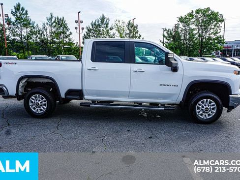 Used 2025 Chevrolet Silverado 2500 LT w/ Convenience Package AWD/4WD image 8