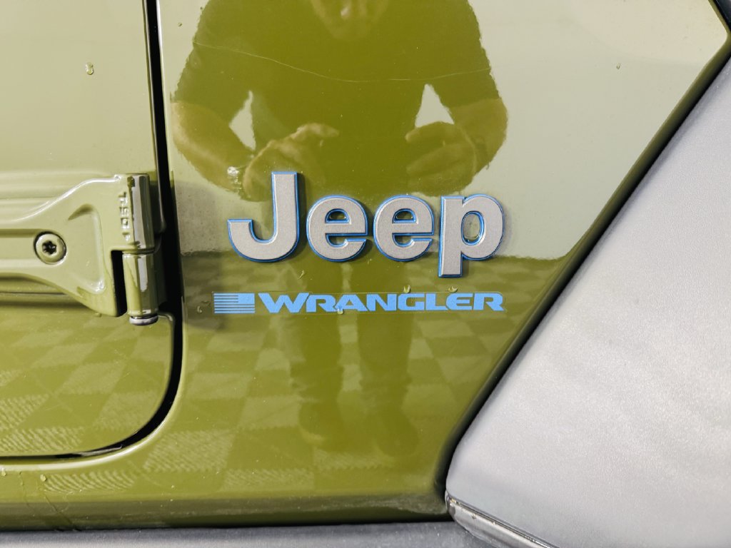 Used 2024 Jeep Wrangler Unlimited AWD/4WD image 29