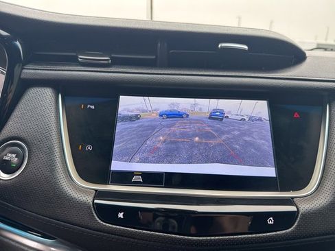 Used 2022 Cadillac XT5 Premium Luxury image 16