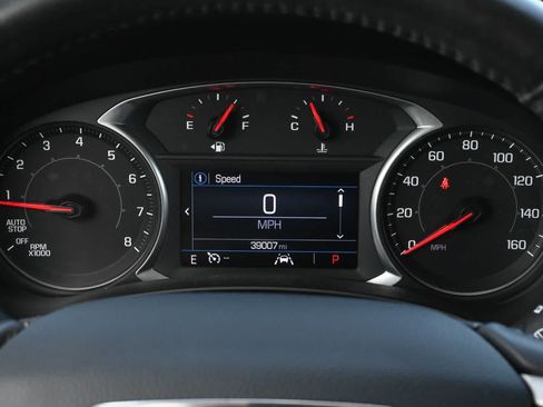 Used 2020 GMC Terrain SLE w/ Driver Convenience Package FWD image 11