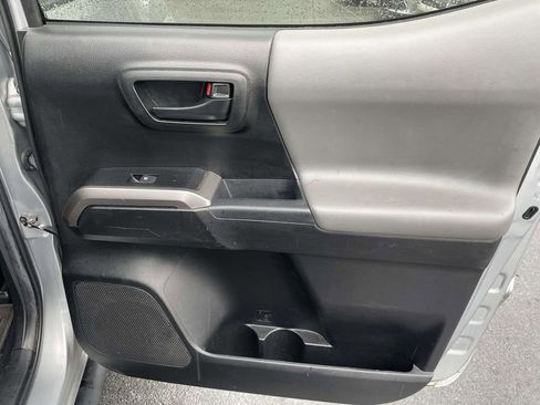 Used 2022 Toyota Tacoma SR5 image 42