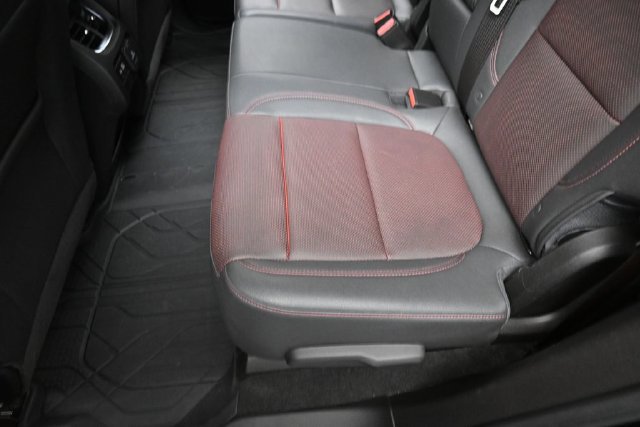 Used 2024 Chevrolet Blazer RS w/ Driver Confidence II Package FWD image 21