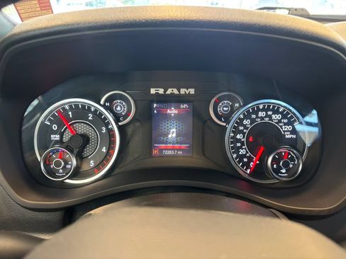 Used 2024 RAM 2500 Tradesman w/ Chrome Appearance Group AWD/4WD image 18