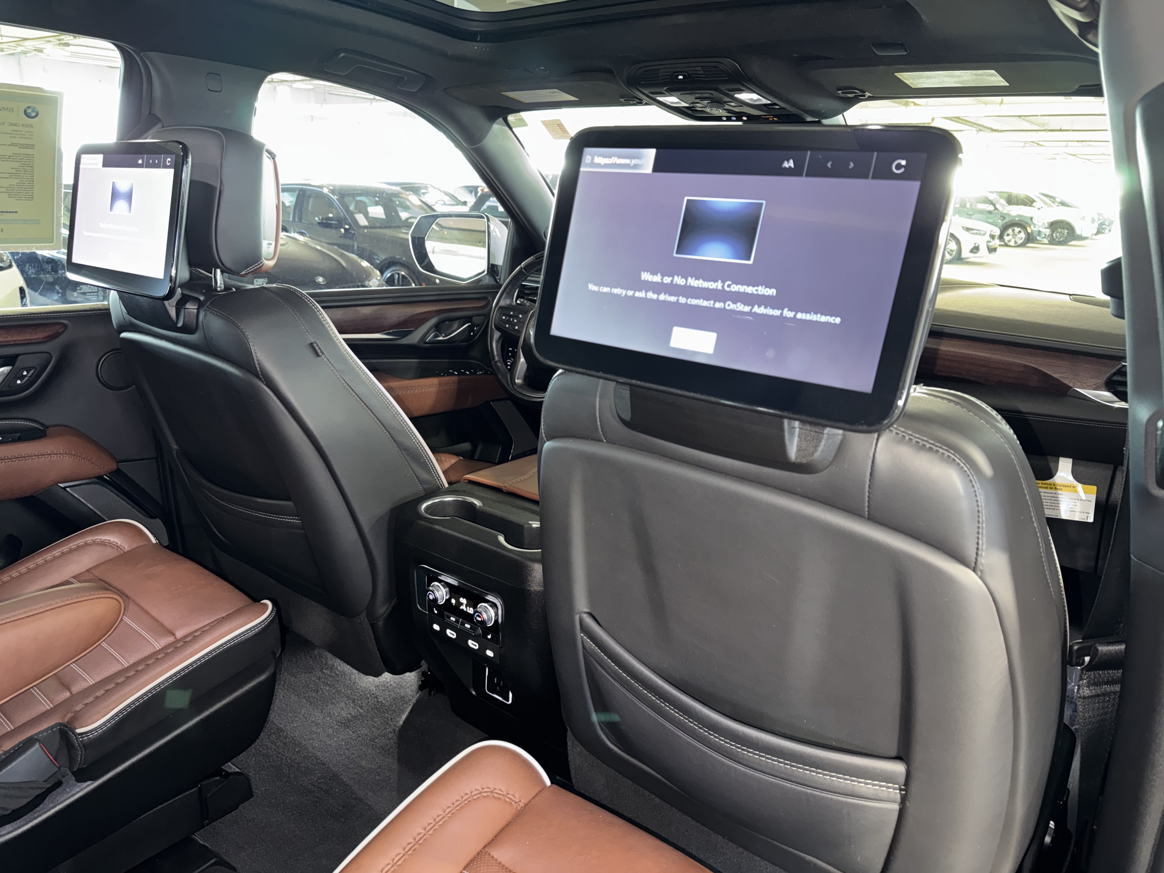 Used 2024 GMC Yukon Denali Ultimate AWD/4WD image 13