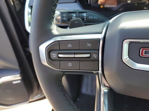 New 2026 GMC Acadia Elevation image 28