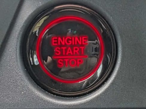 Used 2025 Honda Pilot EX-L image 33