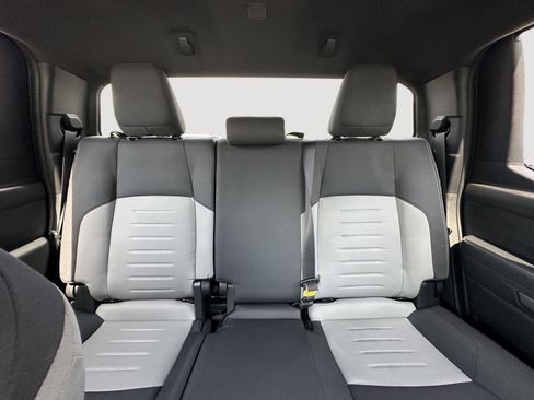 Used 2025 Toyota Tacoma TRD Off-Road image 13