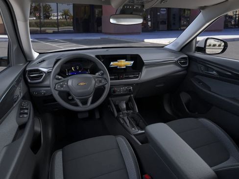 New 2026 Chevrolet TrailBlazer LT w/ Driver Confidence Package FWD image 15