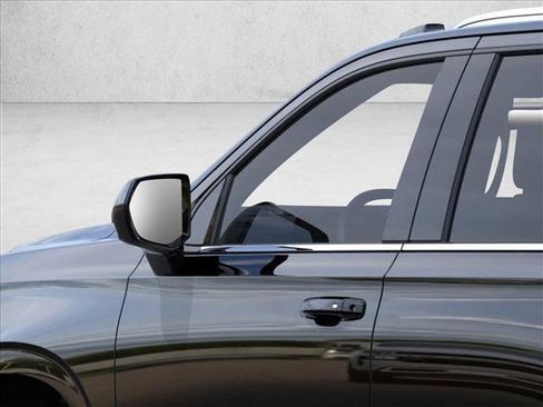 New 2026 Chevrolet Tahoe LS image 12