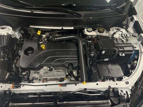 Used 2024 Chevrolet Equinox LT image 30