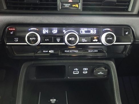 New 2025 Honda Pilot Touring image 16