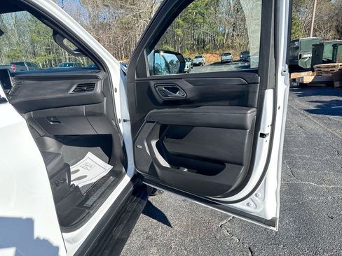 Used 2024 Chevrolet Tahoe RST w/ Luxury Package AWD/4WD image 32
