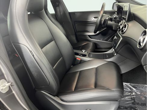 Used 2015 Mercedes-Benz CLA 250 image 16