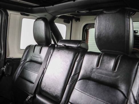 Used 2022 Jeep Wrangler Unlimited Sahara w/ Cold Weather Group image 26