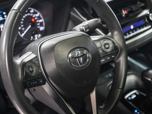 Used 2024 Toyota Corolla SE w/ SE Premium Package FWD image 21