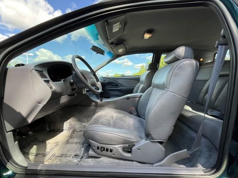 Used 1995 Mercury Cougar XR7 image 11