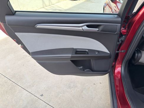 Used 2014 Ford Fusion S image 24