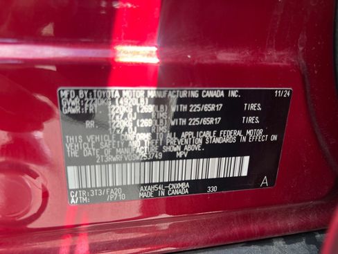 Certified 2025 Toyota RAV4 XLE AWD/4WD image 32